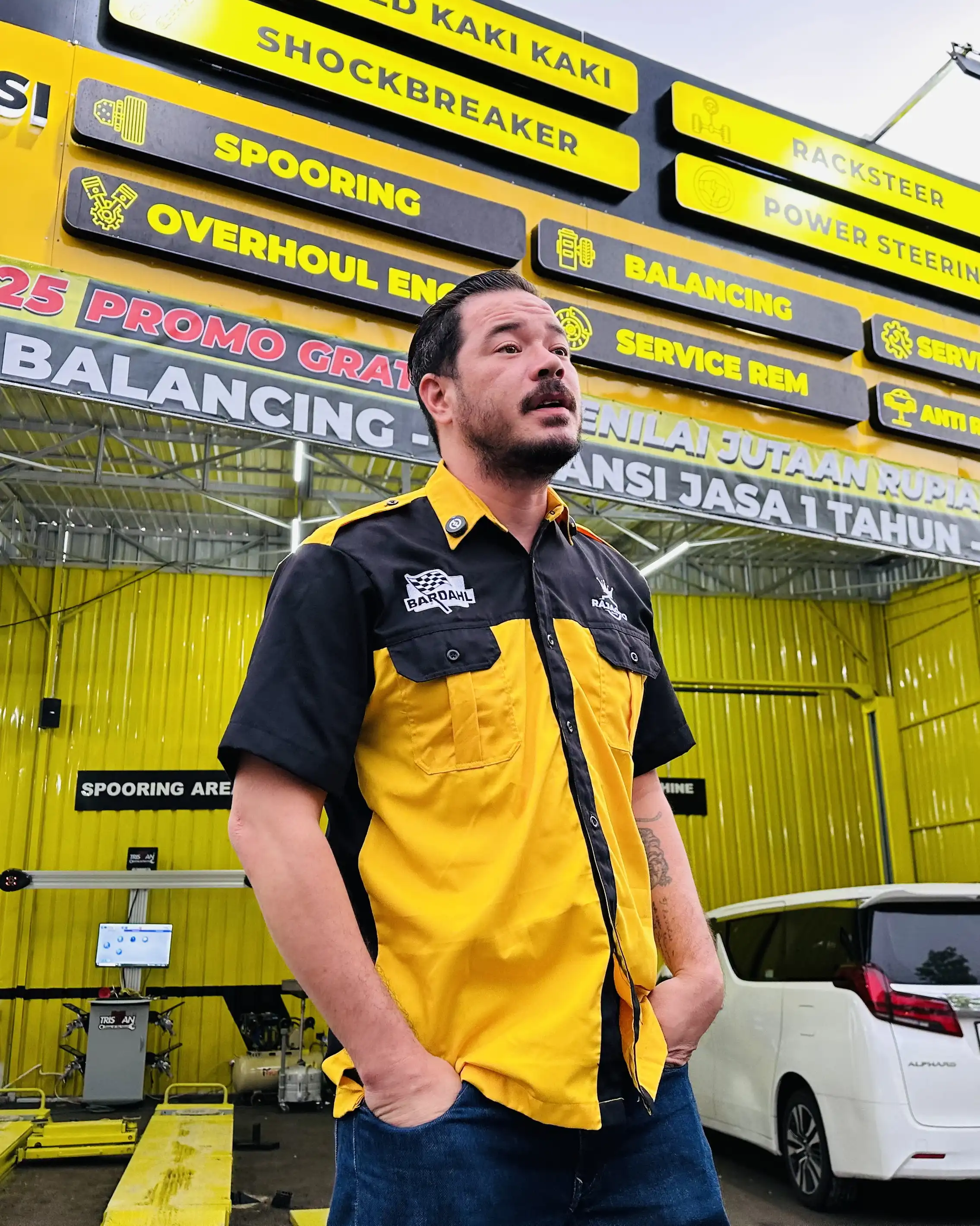 Zack Lee - Komisaris & Co-Owner RAJA OTO