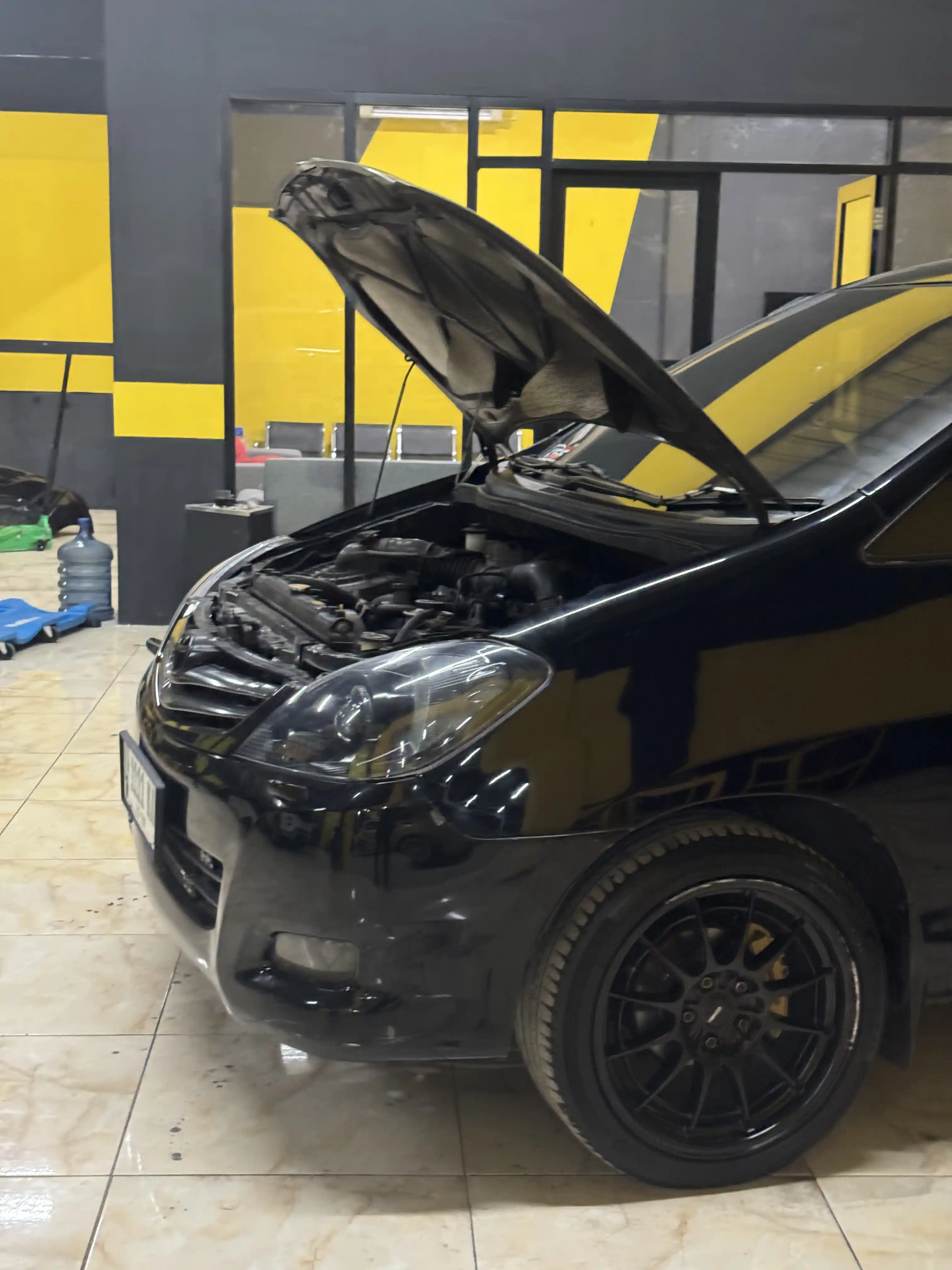 Mobil Diesel Siap Perawatan