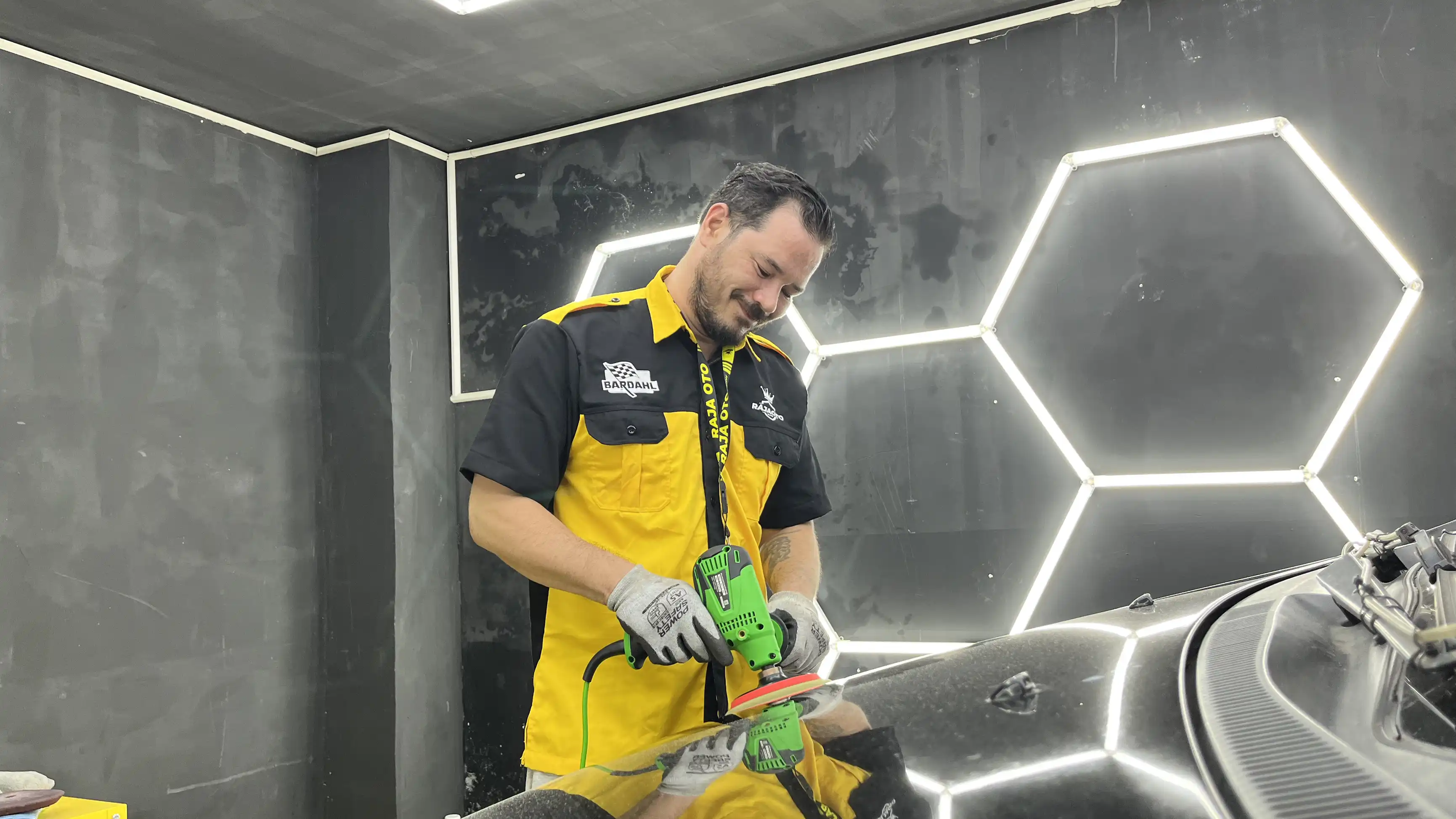 Bodi Mulus, Cat Kinclong Seperti Baru